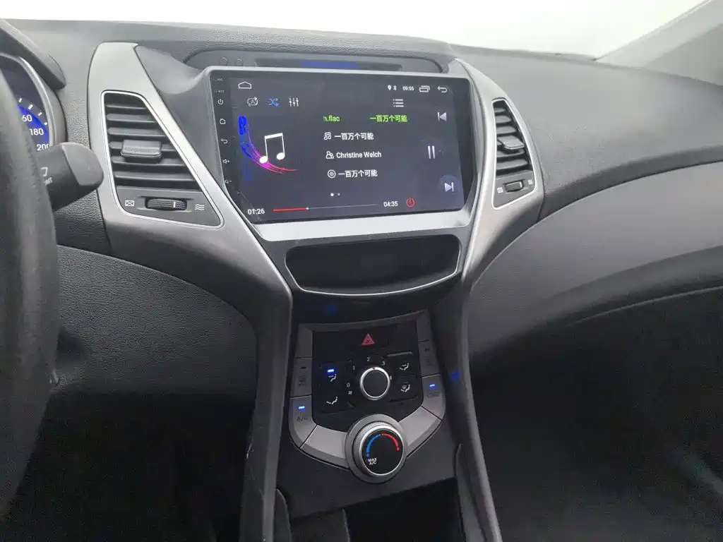 Hyundai Elantra Langdong — миниатюра 12