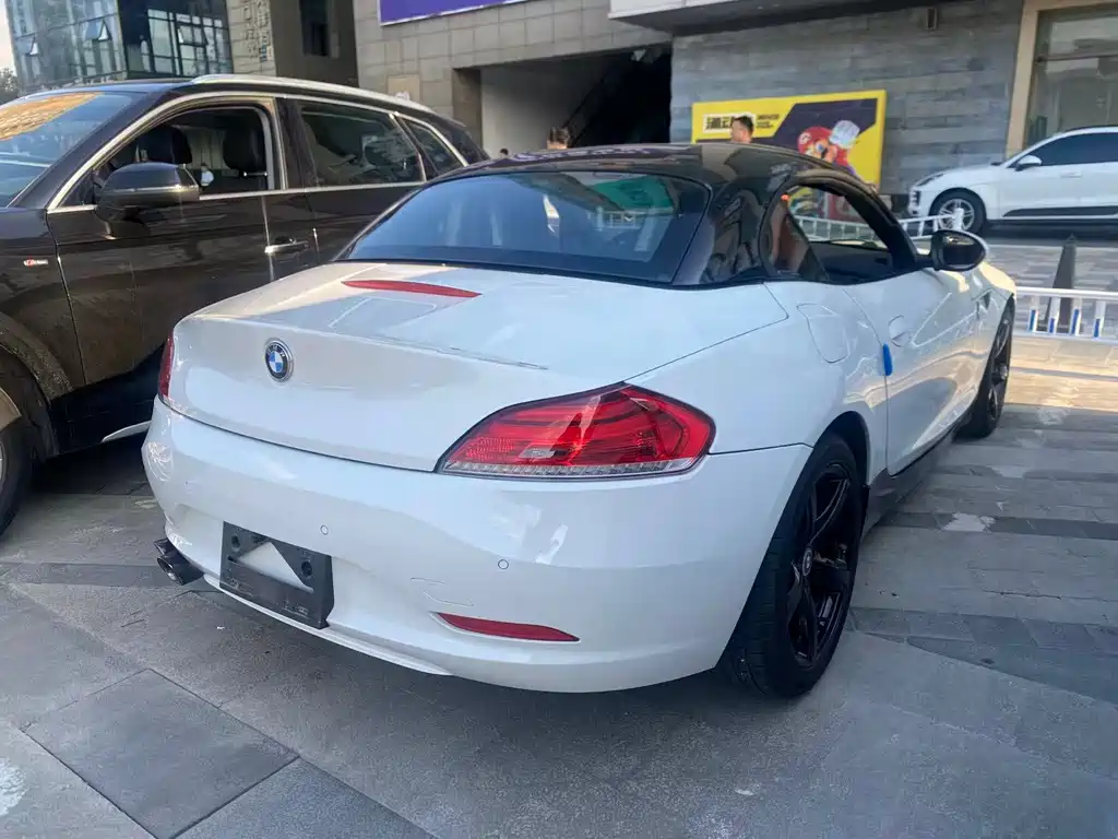 BMW Z4 — миниатюра 9