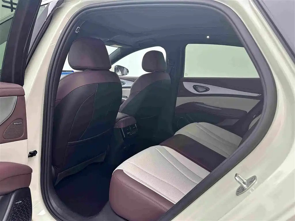 BYD Seal 07 DM-i — миниатюра 20