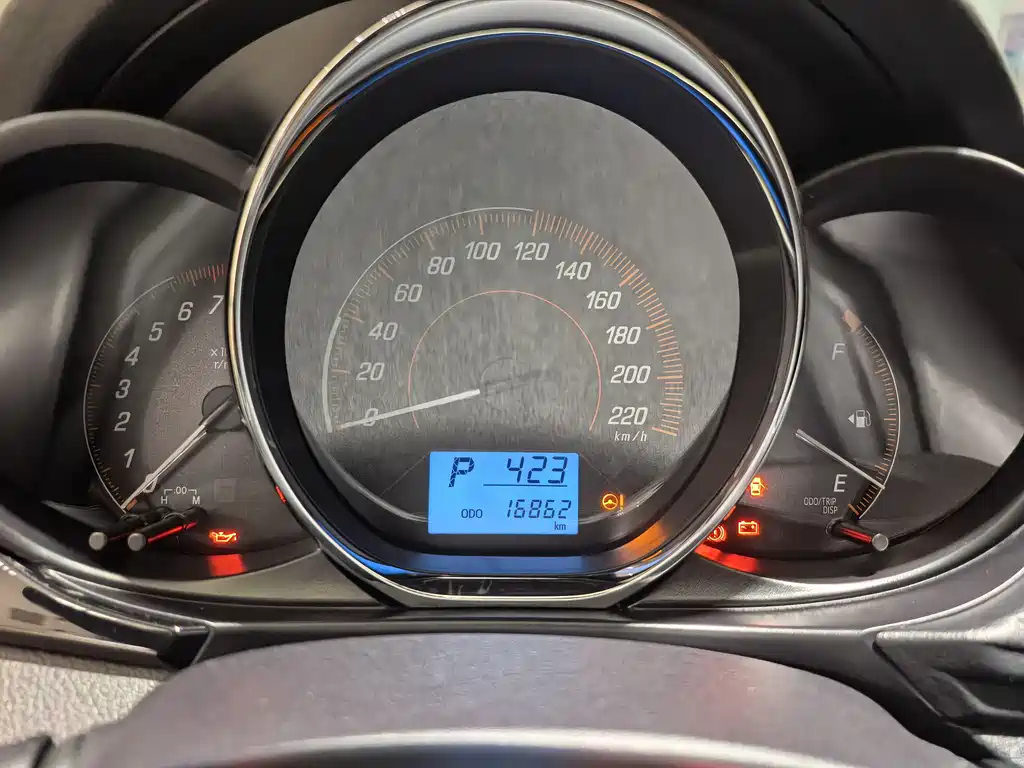 TOYOTA YARIS L ZHIXUAN