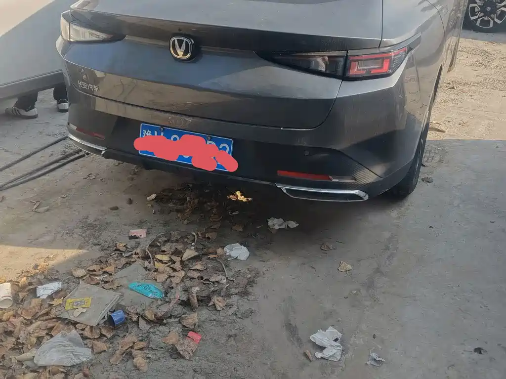 Changan Yida — миниатюра 3