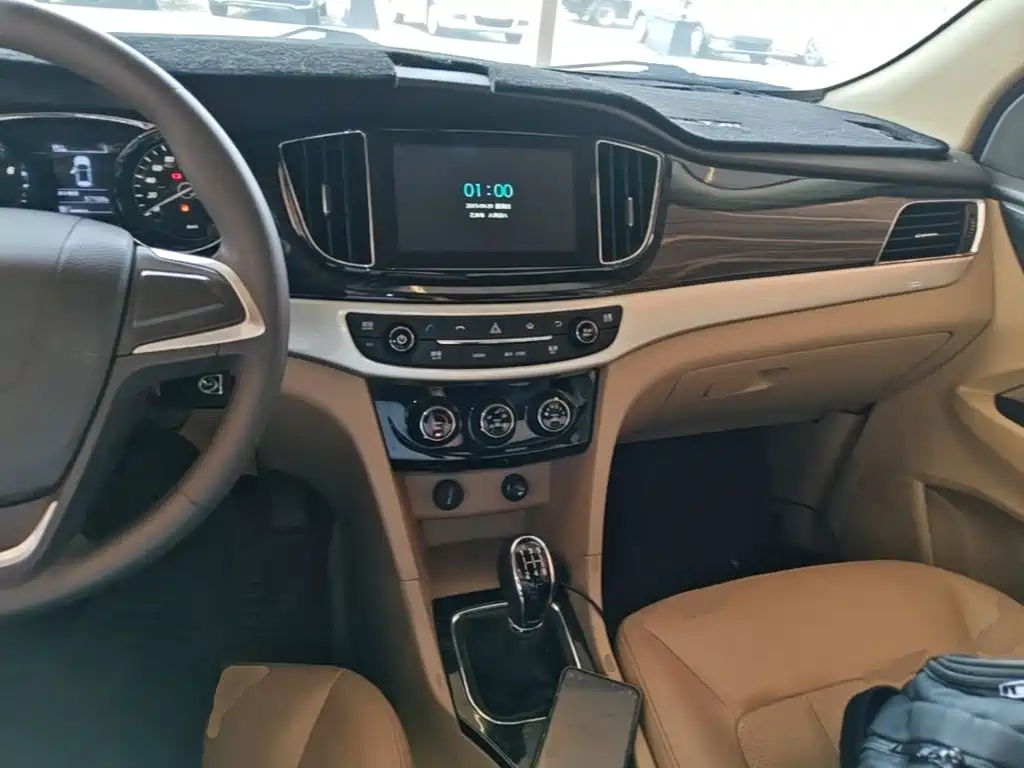 Baojun 730 — миниатюра 10