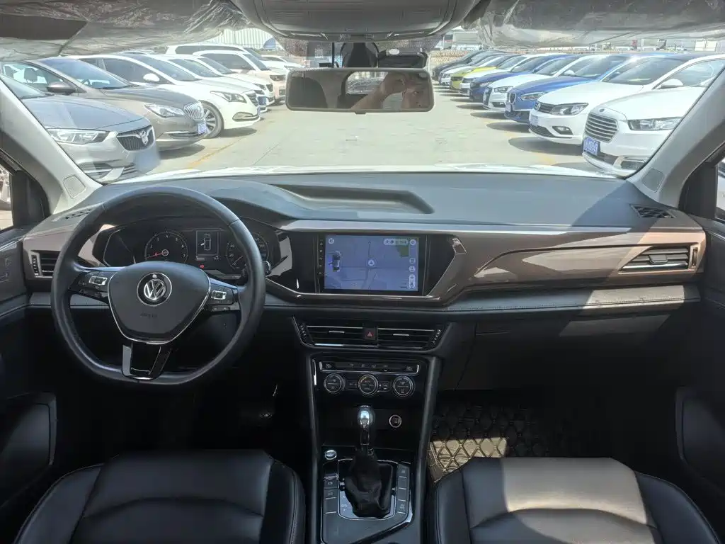 Volkswagen Tharu — миниатюра 8