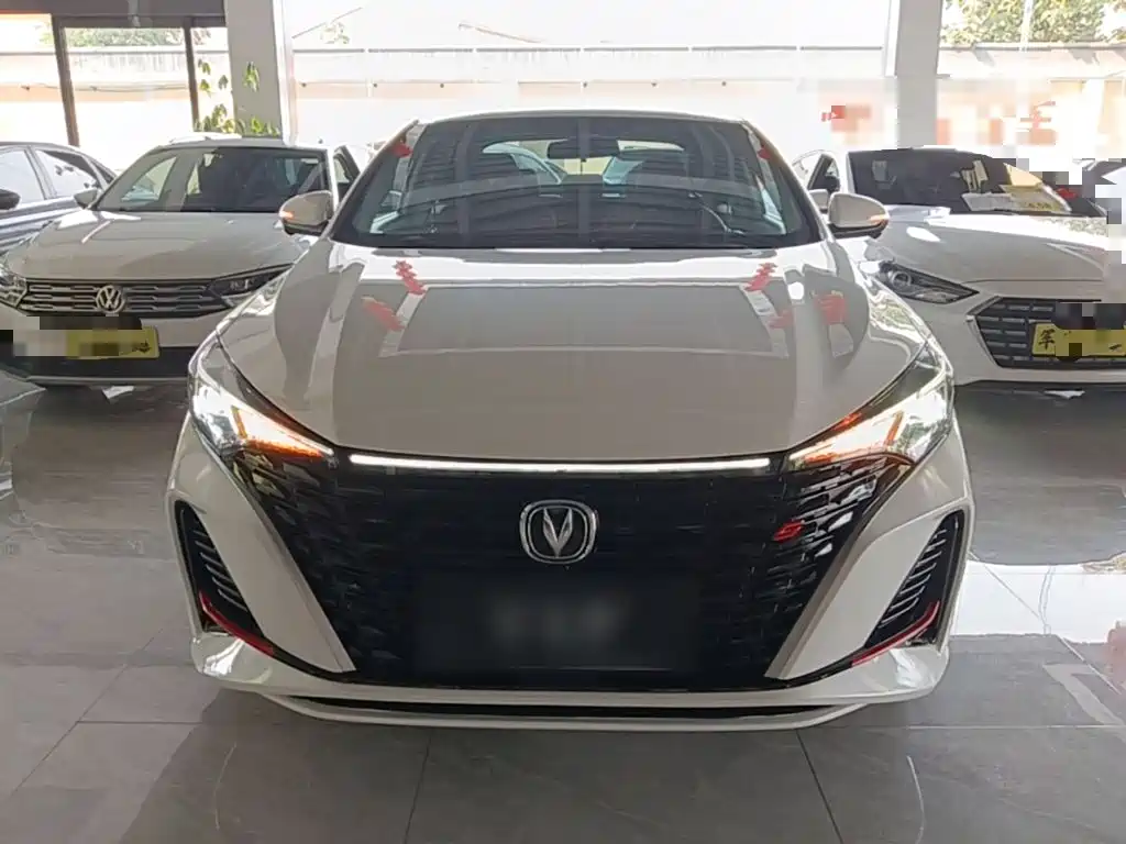 Changan Eado — миниатюра 3