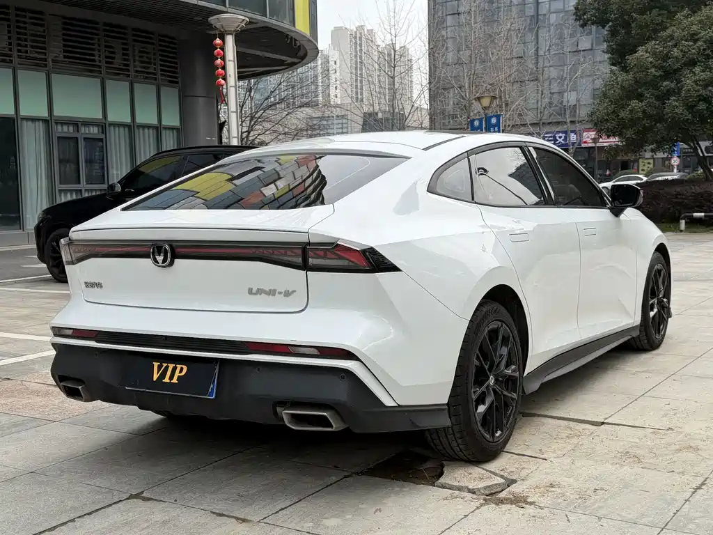 Changan UNI-V — миниатюра 5