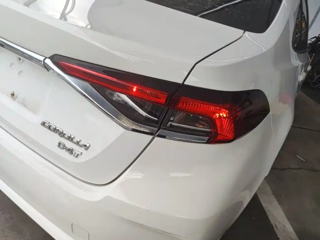Toyota Corolla — миниатюра 8