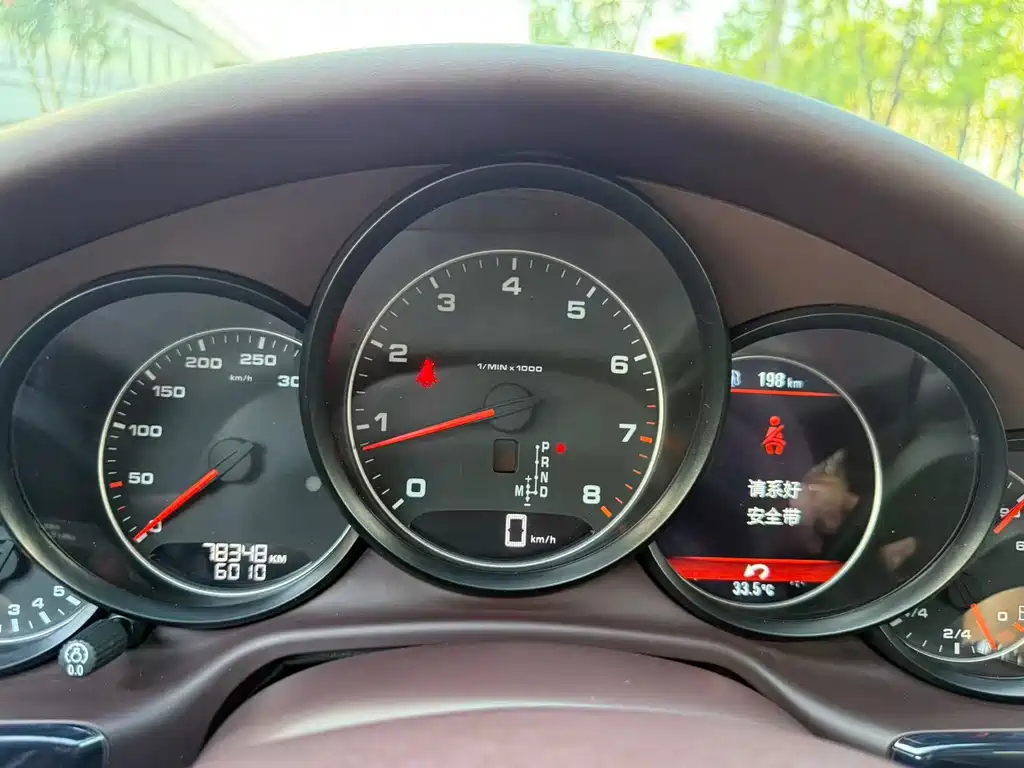 Porsche Panamera — миниатюра 9