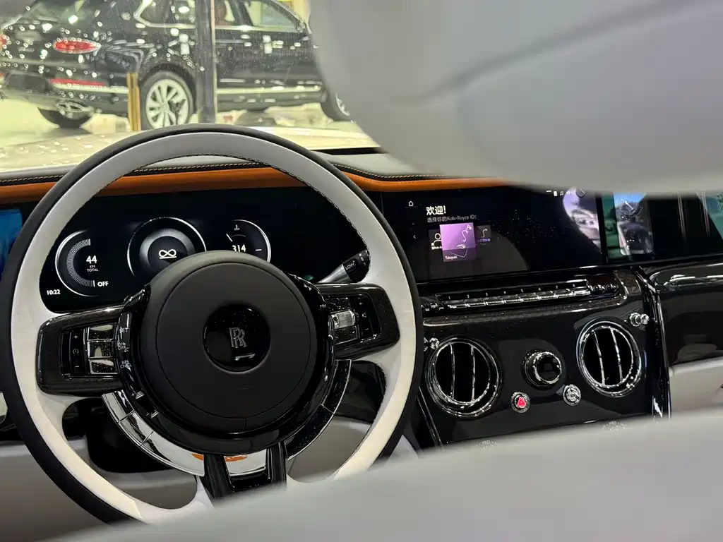 Rolls-Royce Cullinan 2026 Black Badge