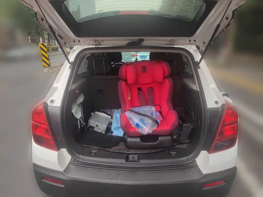 Chevrolet Trax — миниатюра 15
