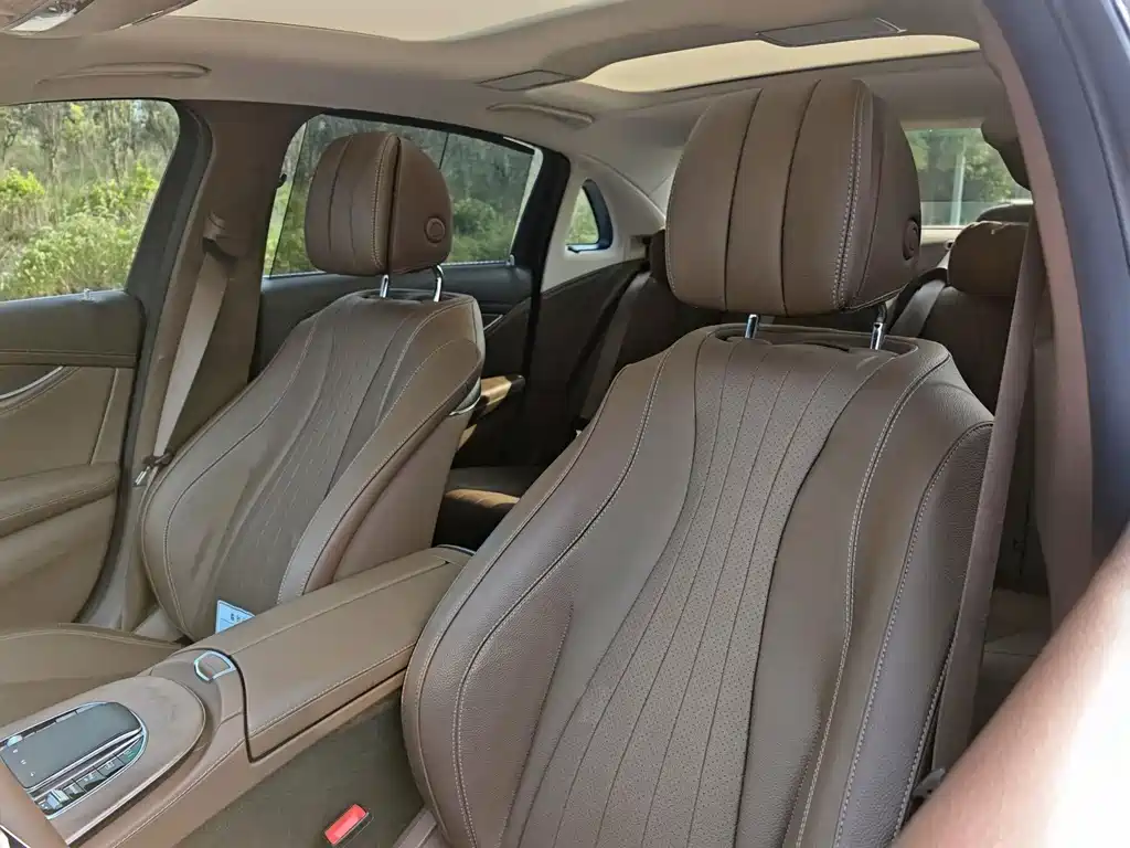 Mercedes-Benz E-Class — миниатюра 10