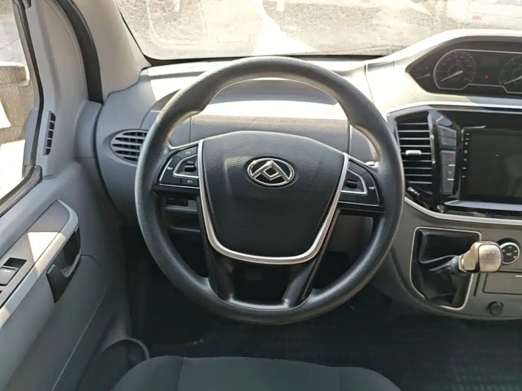 Maxus V80 — миниатюра 11