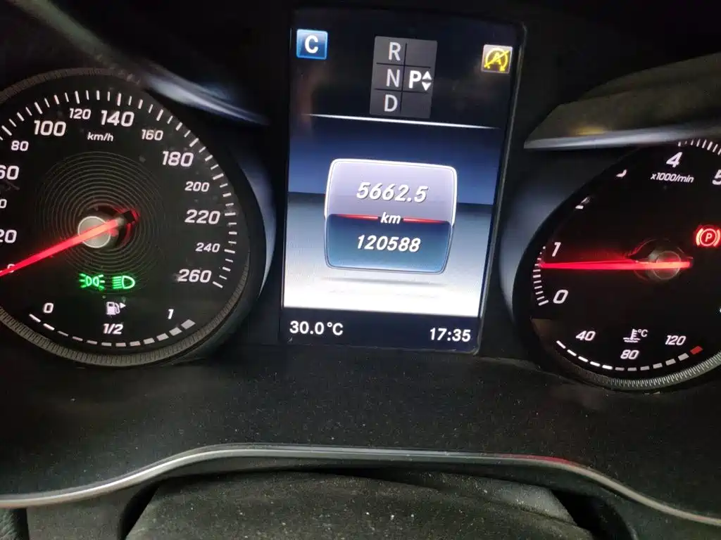 Mercedes-Benz C-Class — миниатюра 5