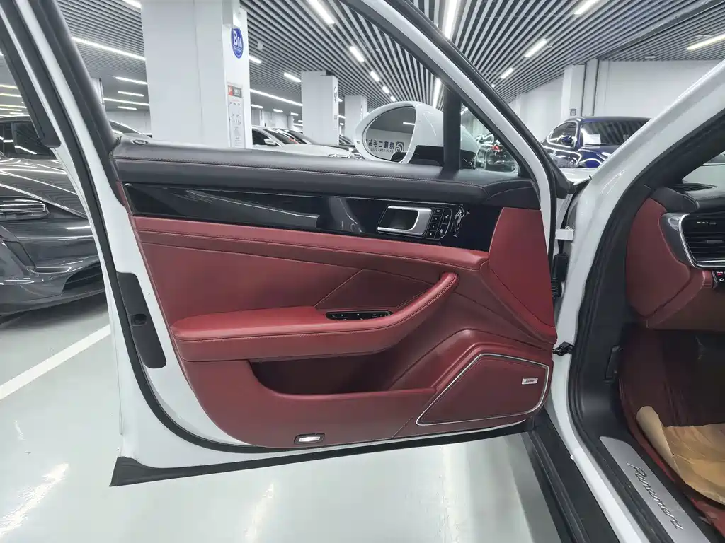 Porsche Panamera — миниатюра 8
