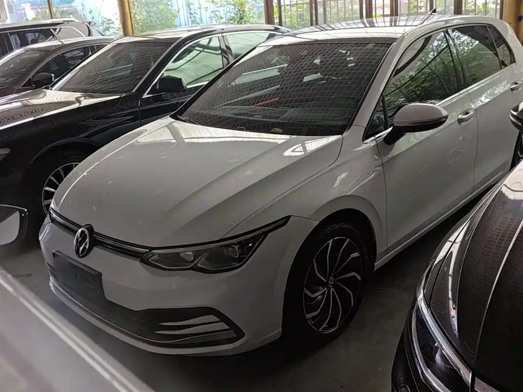 Volkswagen Golf 2021