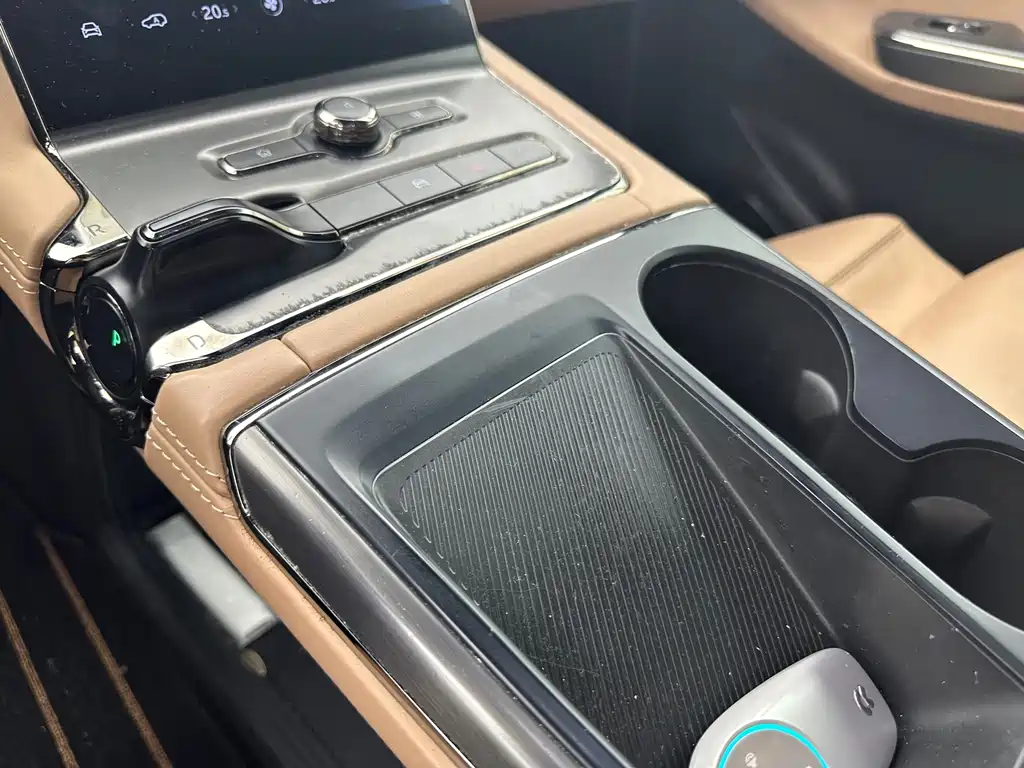 NIO ES6 — миниатюра 11