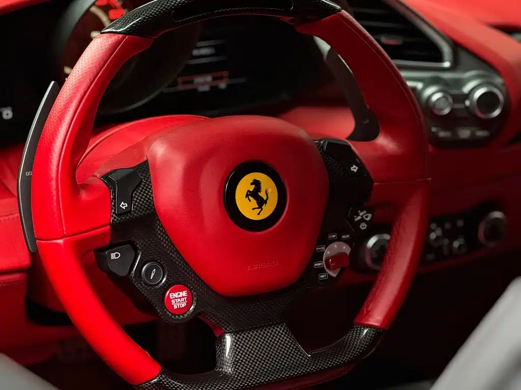 Ferrari 488 — миниатюра 7
