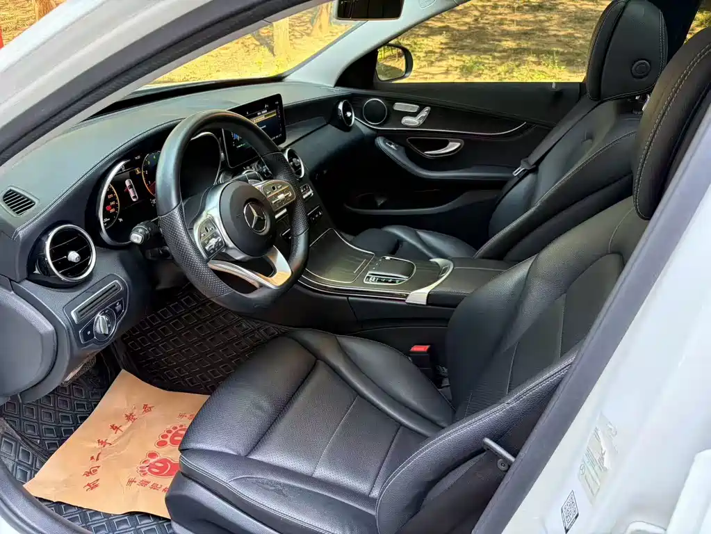 Mercedes-Benz C-Class — миниатюра 4