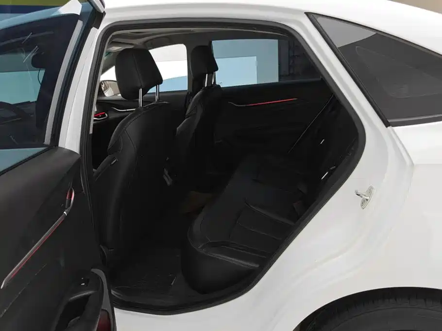 Buick Excelle — миниатюра 10