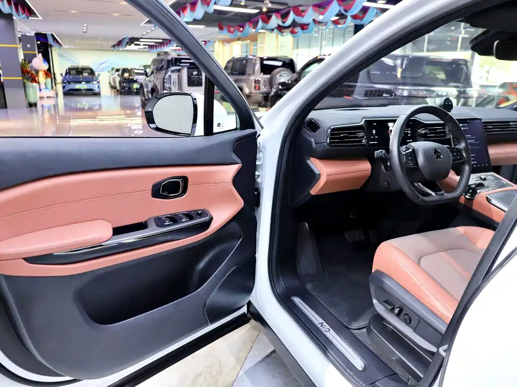 NIO EC6 — миниатюра 6