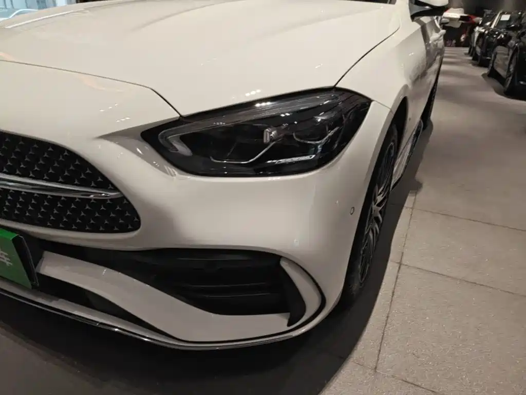 Mercedes-Benz C-Class — миниатюра 24