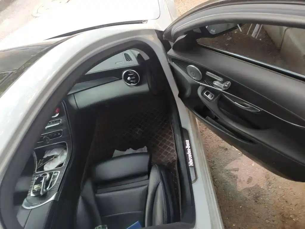 Mercedes-Benz C-Class — миниатюра 18