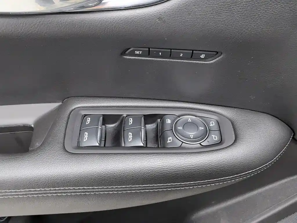 Cadillac XT5 — миниатюра 9