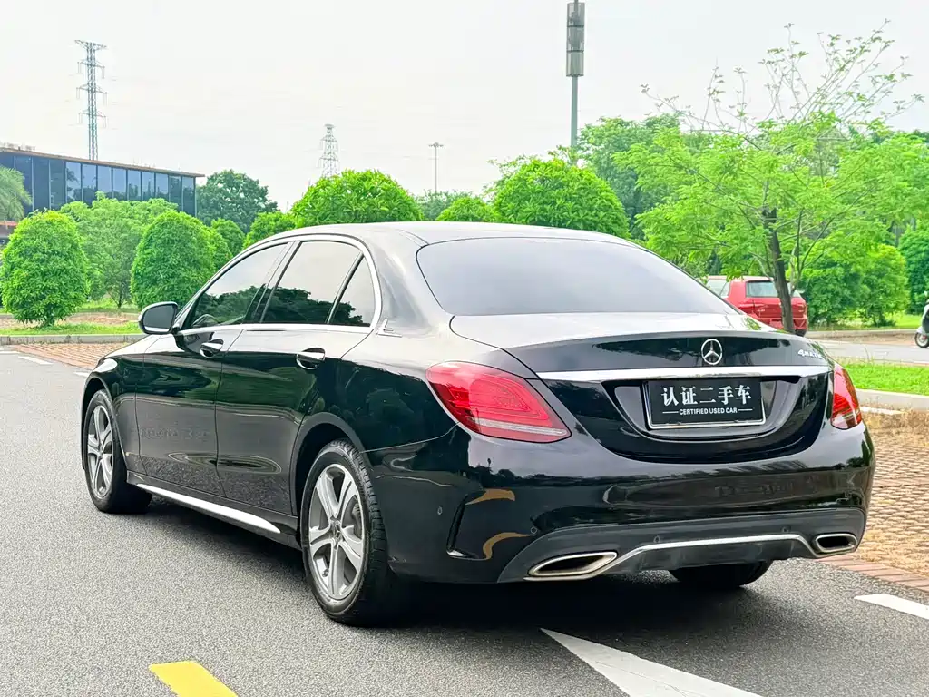 Mercedes-Benz C-Class — миниатюра 7