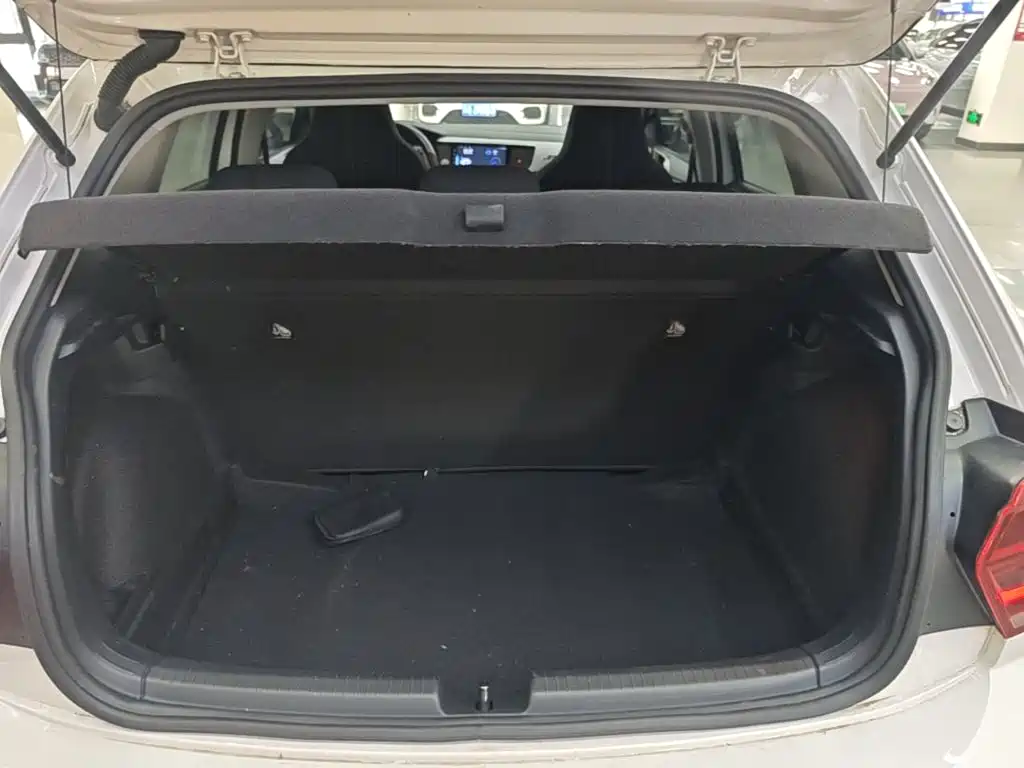 Volkswagen Polo — миниатюра 19
