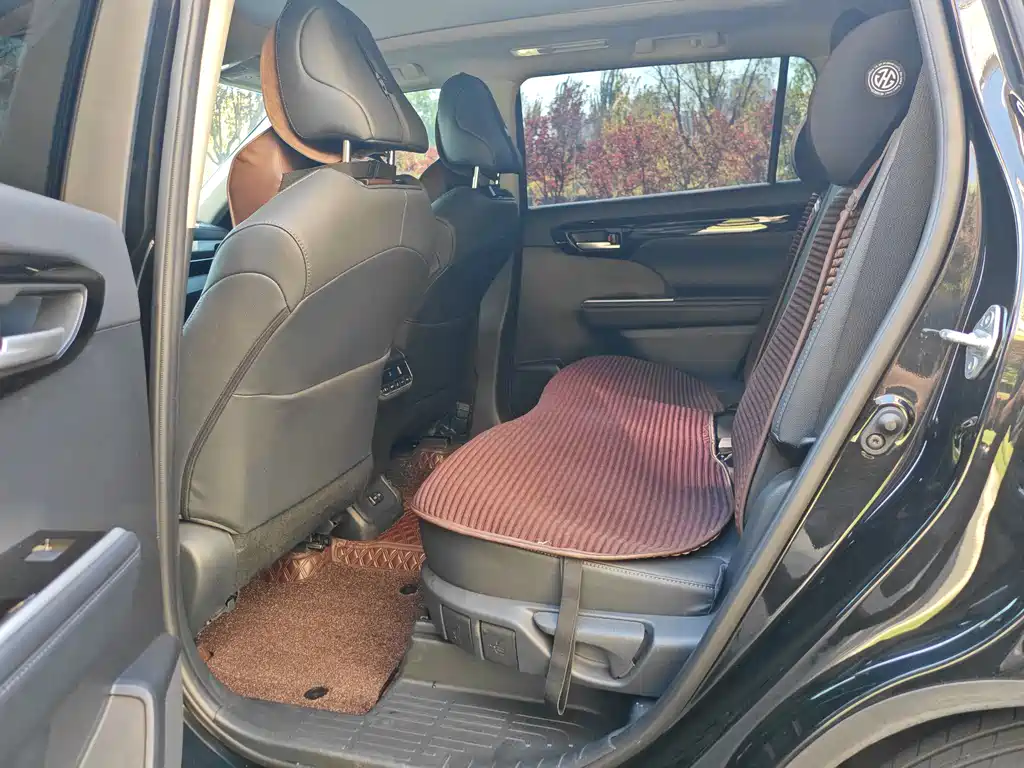 Toyota Highlander — миниатюра 7