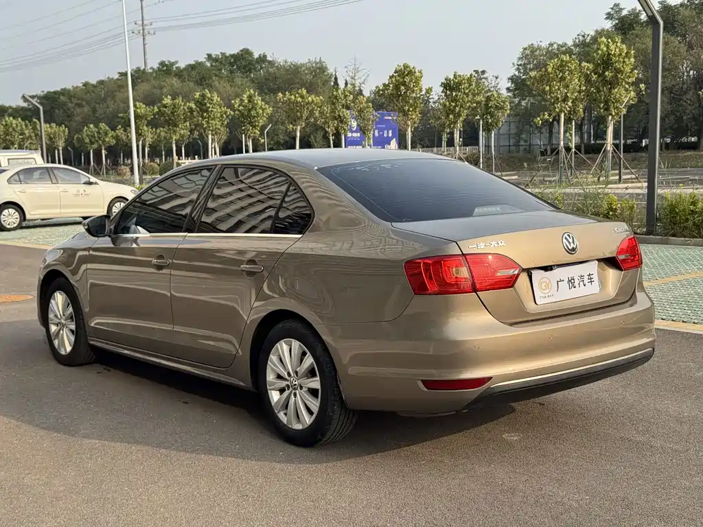 Volkswagen Sagitar — миниатюра 10