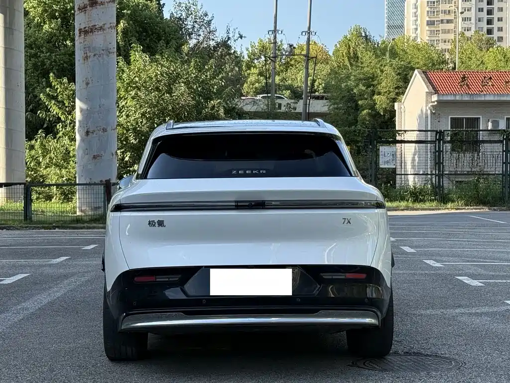 Zeekr 7X — миниатюра 5