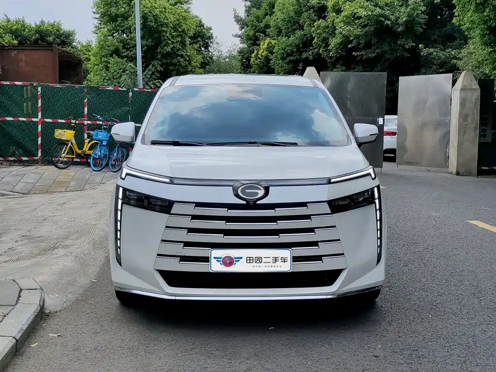 GAC Motor 传祺E8 PHEV — миниатюра 2