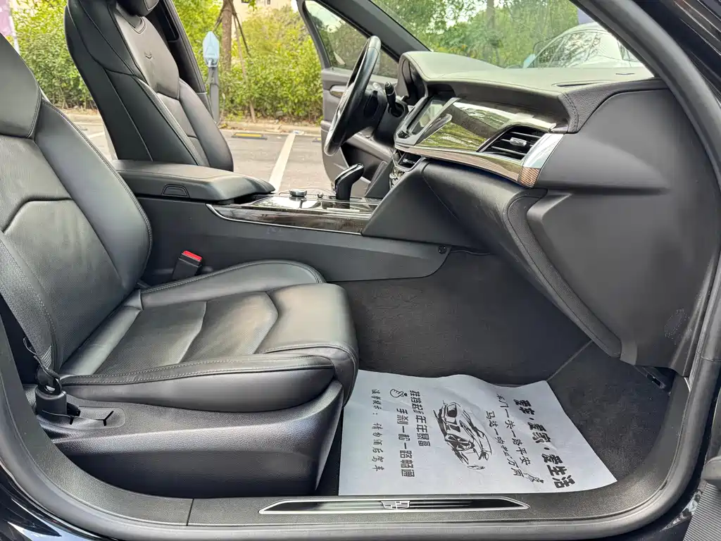 Cadillac CT6 — миниатюра 13