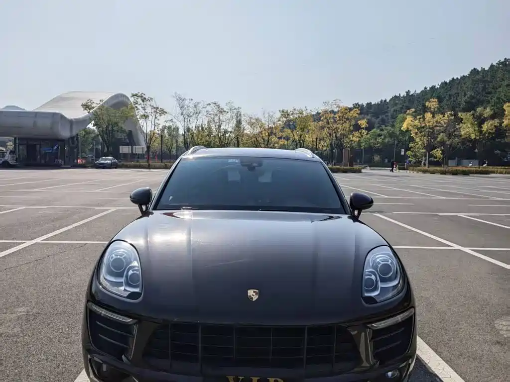 Porsche Macan — миниатюра 2