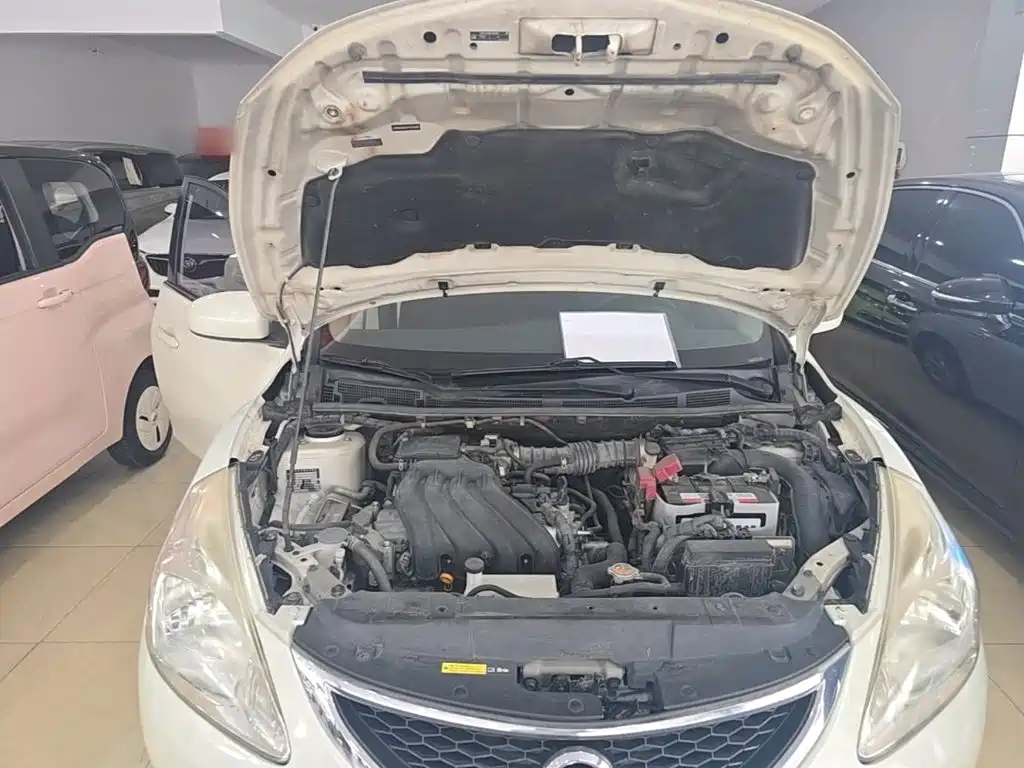Nissan Tiida — миниатюра 20