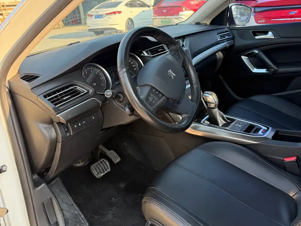 Peugeot 408 — миниатюра 4