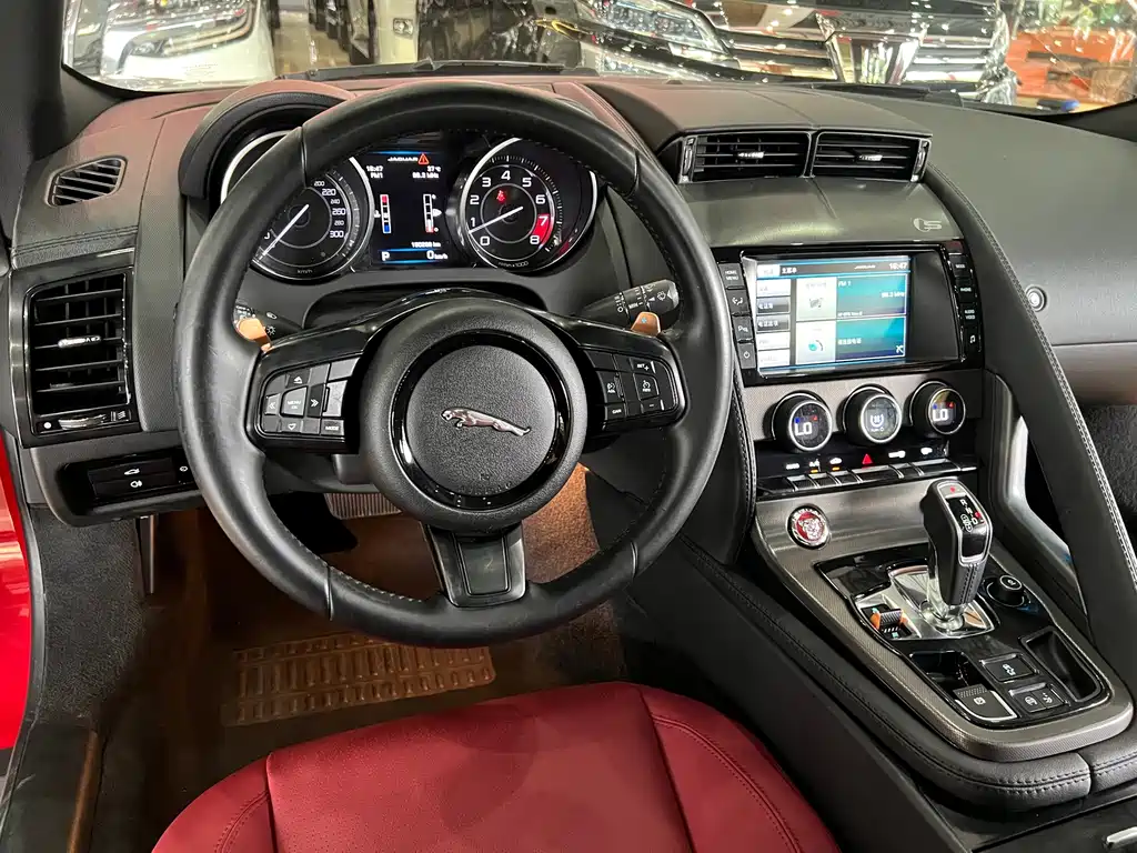Jaguar F-TYPE — миниатюра 11