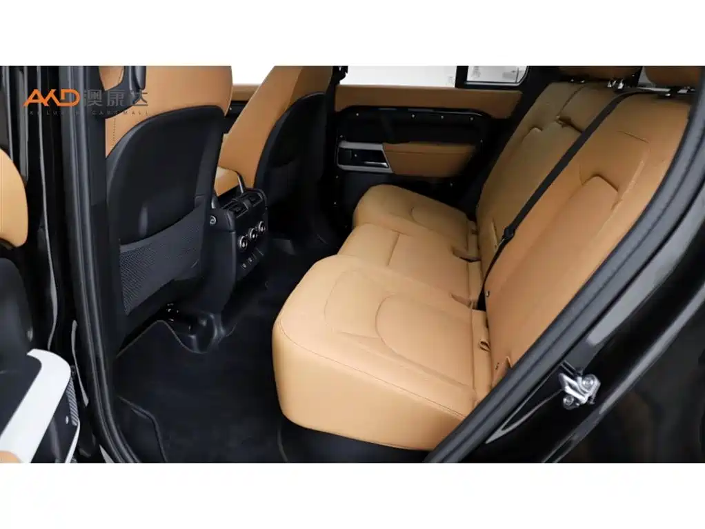 Land Rover Defender — миниатюра 7