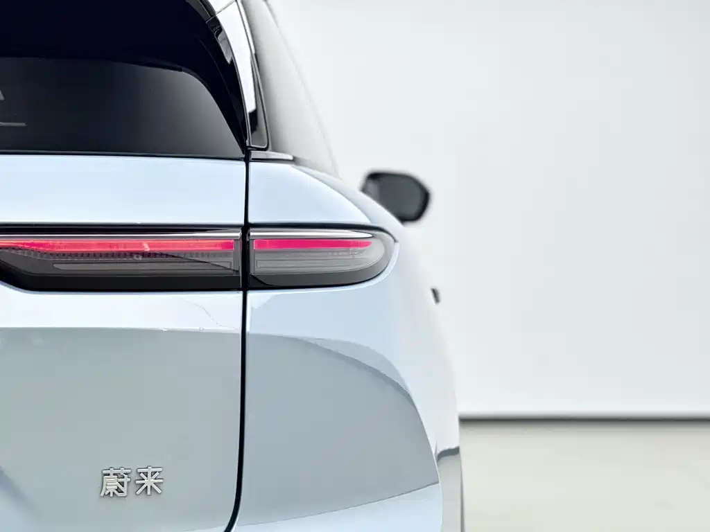 NIO ES6 — миниатюра 12