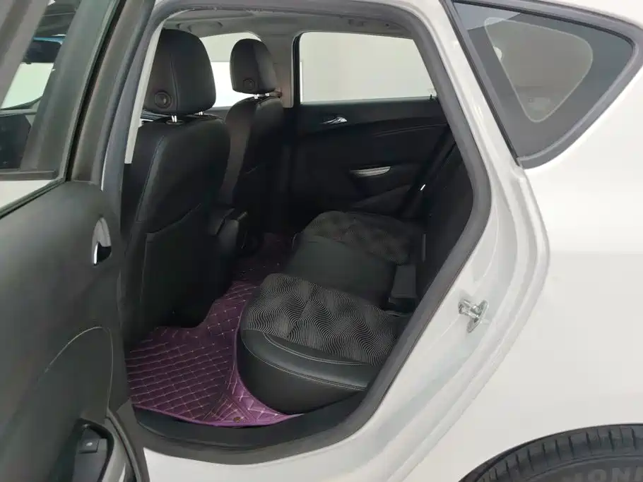 Buick Excelle — миниатюра 11