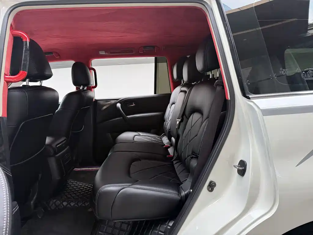 Nissan Patrol — миниатюра 13