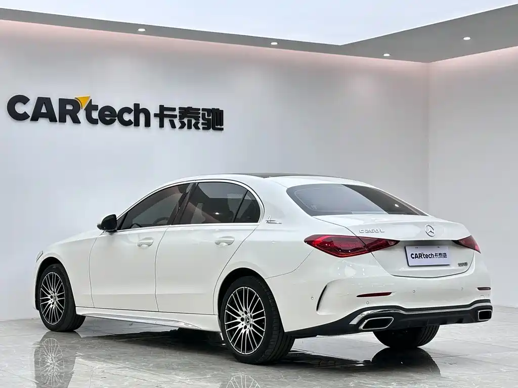 Mercedes-Benz C-Class — миниатюра 3
