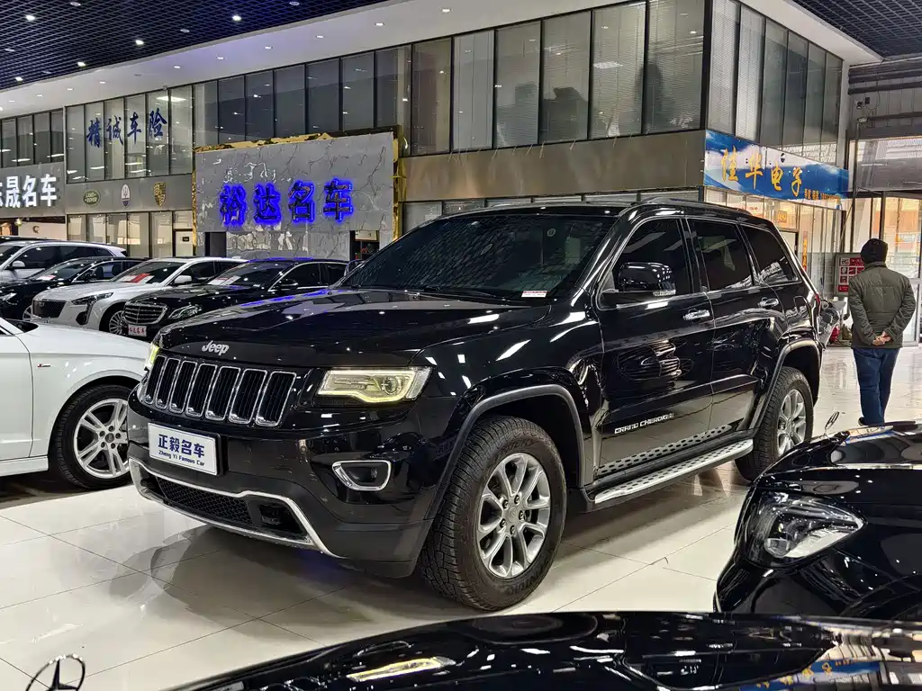 JEEP GRAND CHEROKEE