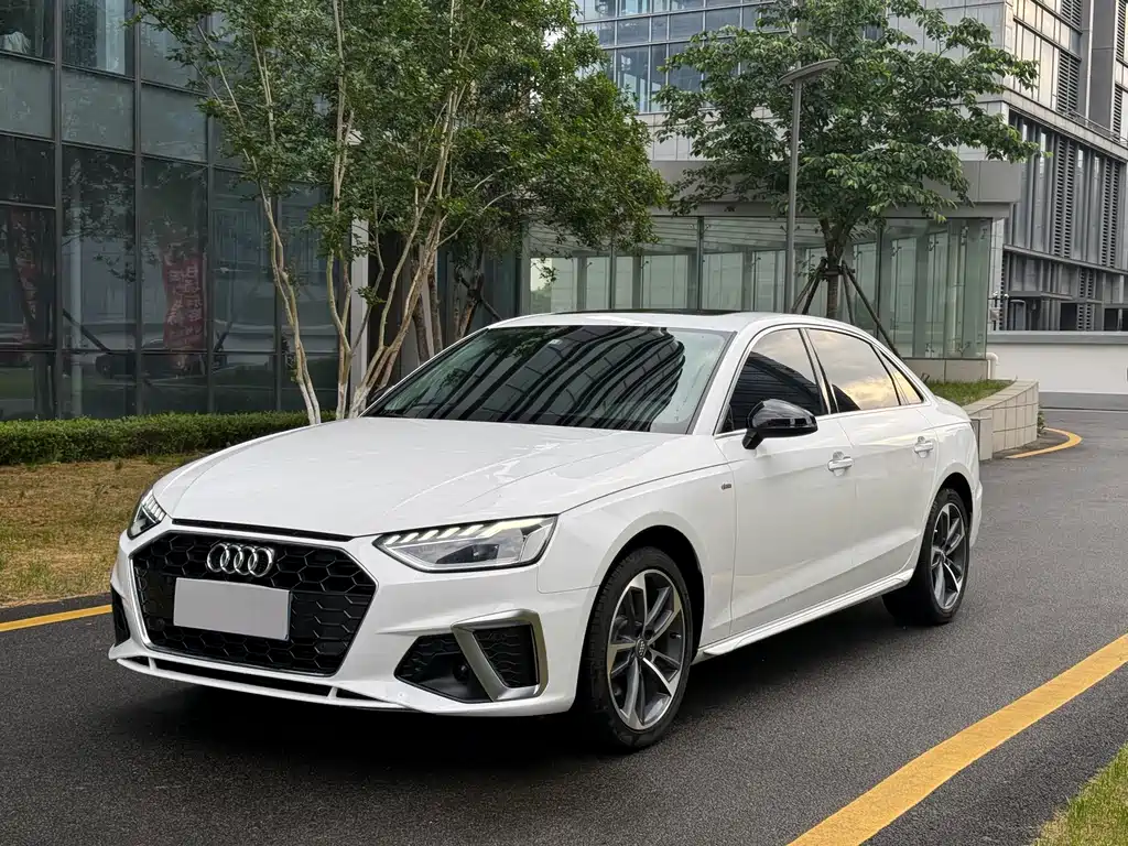 Купить Audi A4L