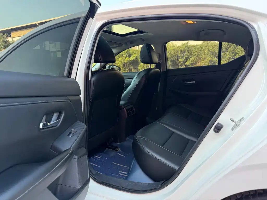 Nissan Sylphy — миниатюра 10
