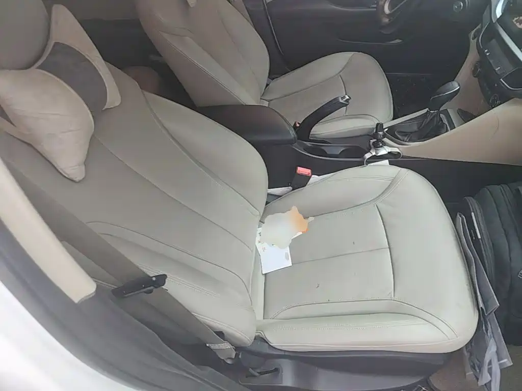Buick Excelle — миниатюра 25