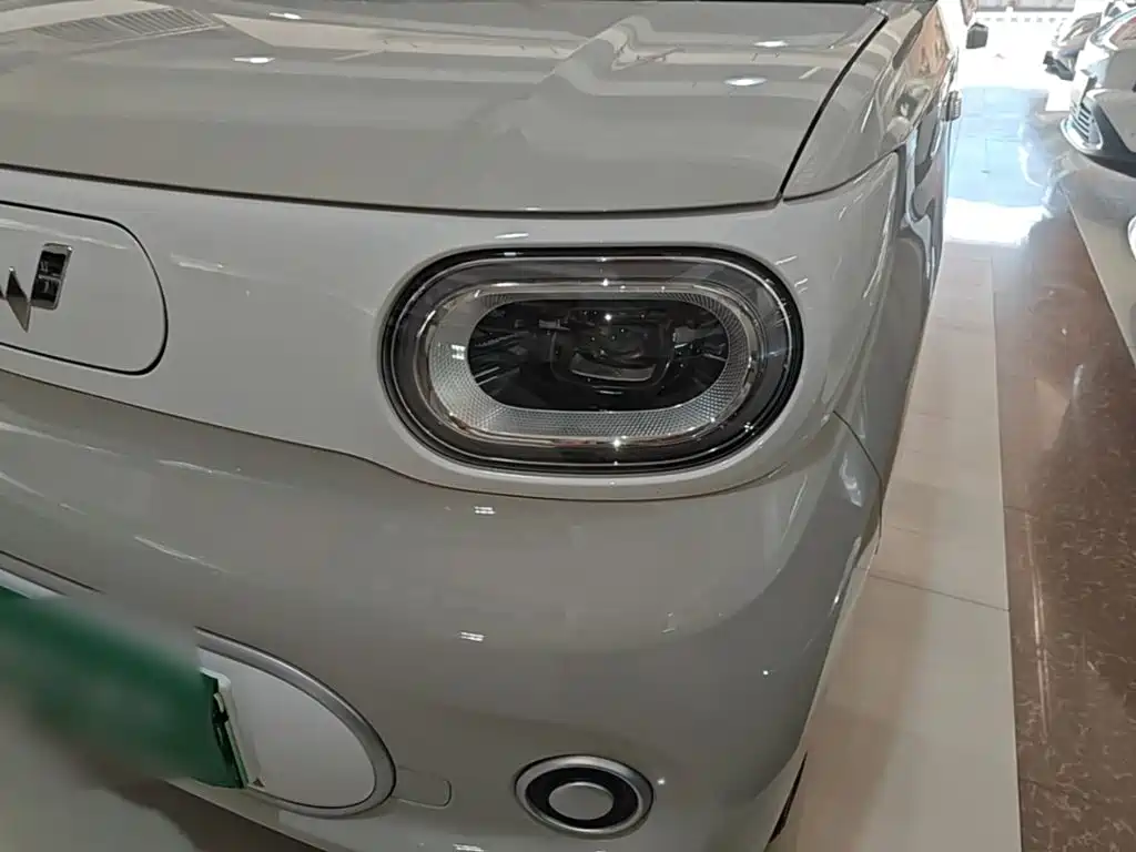Wuling MINIEV — миниатюра 24