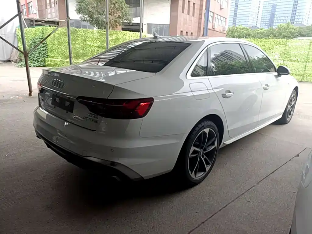 Audi A4L — миниатюра 7