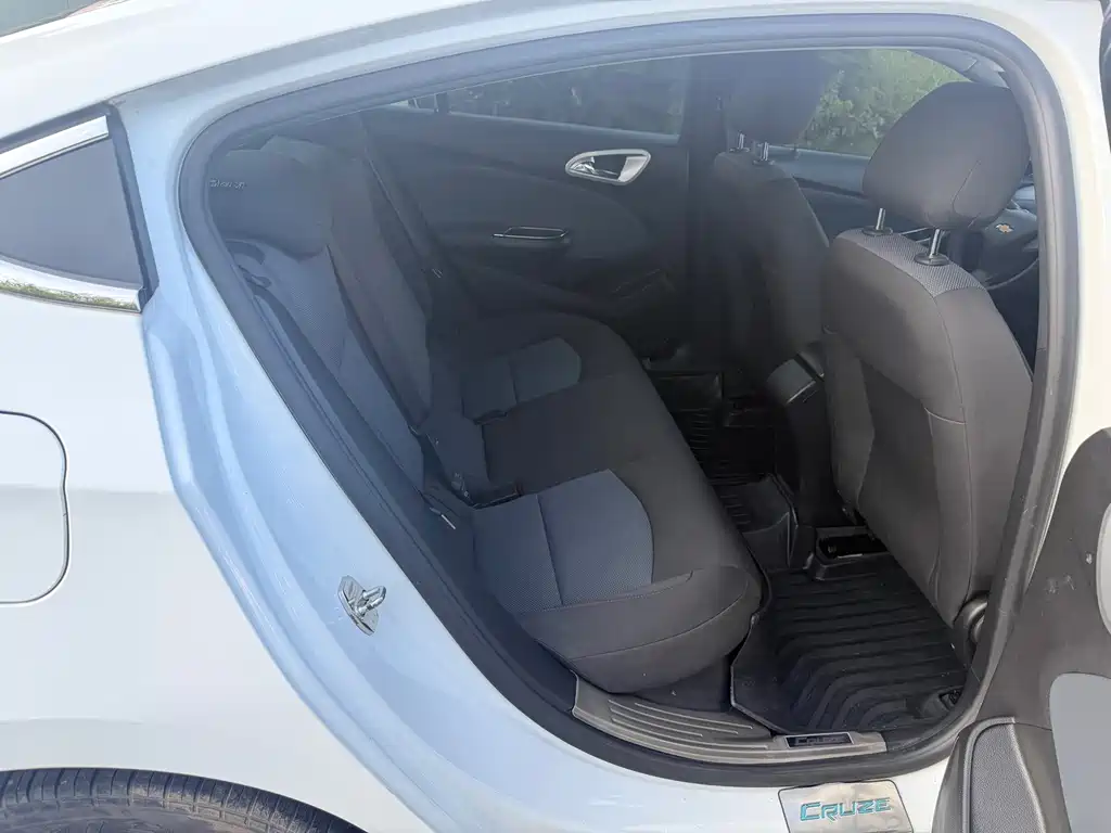 Chevrolet Cruze — миниатюра 11