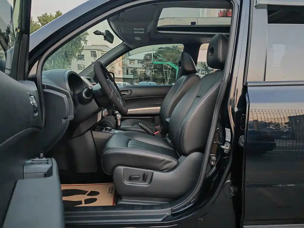 Nissan X-Trail — миниатюра 3